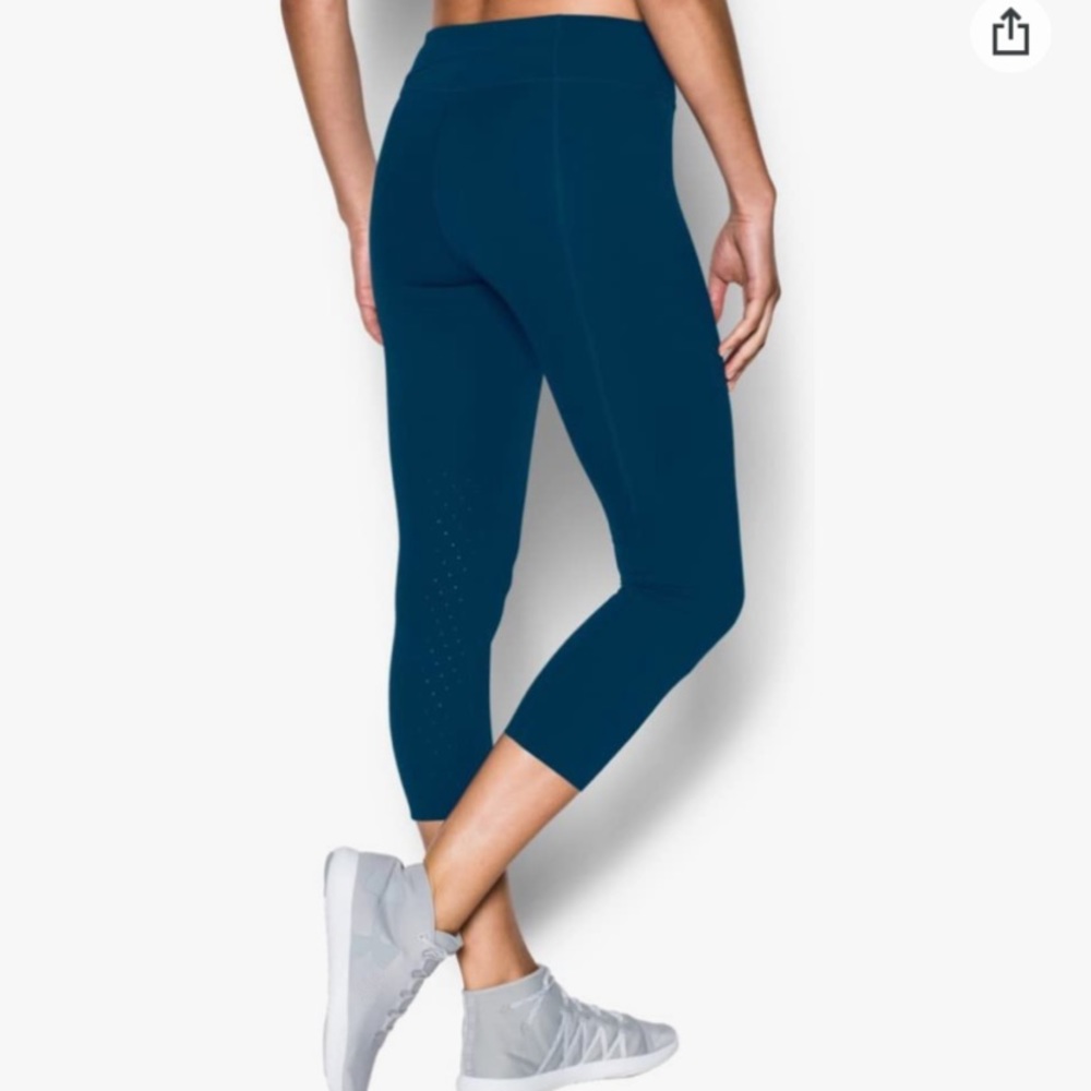 Under Armour Mirror Free Cut Cropped Leggings - Picture 2 of 11